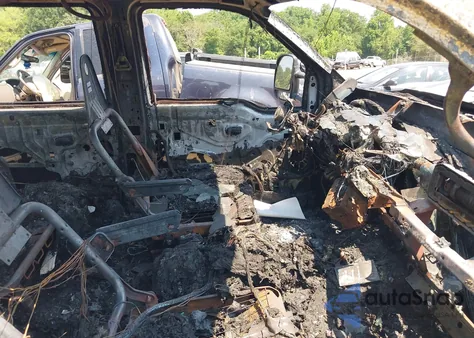 2001 Ford Excursion Limited из США, поврежденный, VIN 1FMSU43F91EC27353